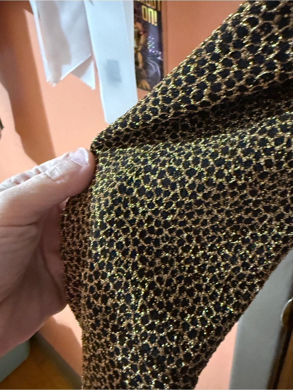 Women’s Lightweight Long-Sleeve Sweater in Brown Speckle- Daytrip - Picture 4 of 4